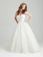 Allure Romance 2566